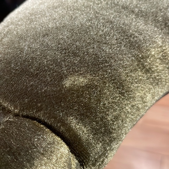 Children’s Critter Pilled Otter Neck Pillow - Picture 7 of 7